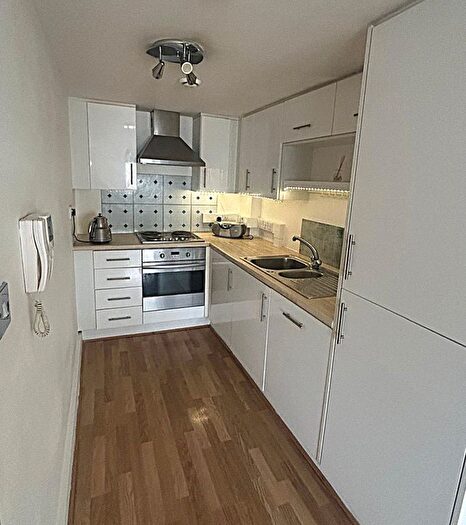 1 Bedroom Flat To Rent In Cowbridge Road East, Cardiff, CF11