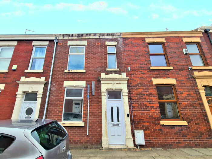 3 Bedroom Terraced House To Rent In Goldfinch Street, Preston, PR1