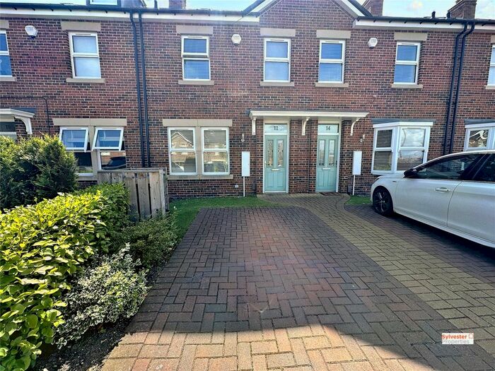 Houses for sale & to rent in NE21 5RR, Half Fields Road, Winlaton And