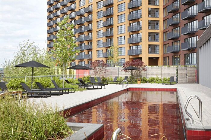 1 Bedroom Flat For Sale In Goodluck Hope, Orchard Place, London, E14