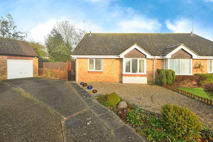 2 Bedroom Semi-Detached Bungalow For Sale In Gregory Close, North Wootton, King's Lynn, PE30