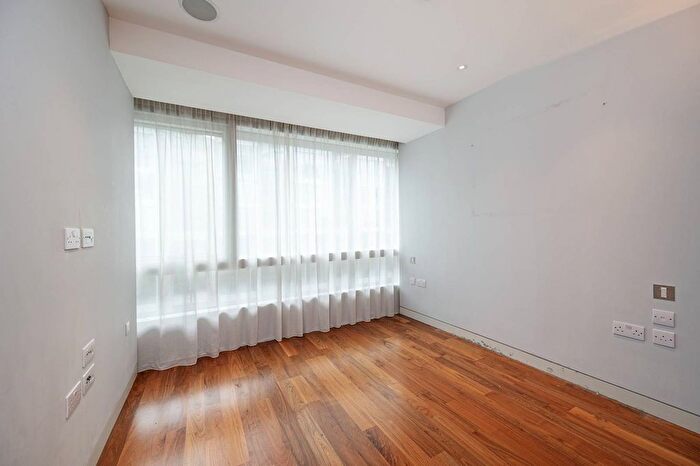 1 Bedroom Flat To Rent In City Road, Angel, London, EC1V