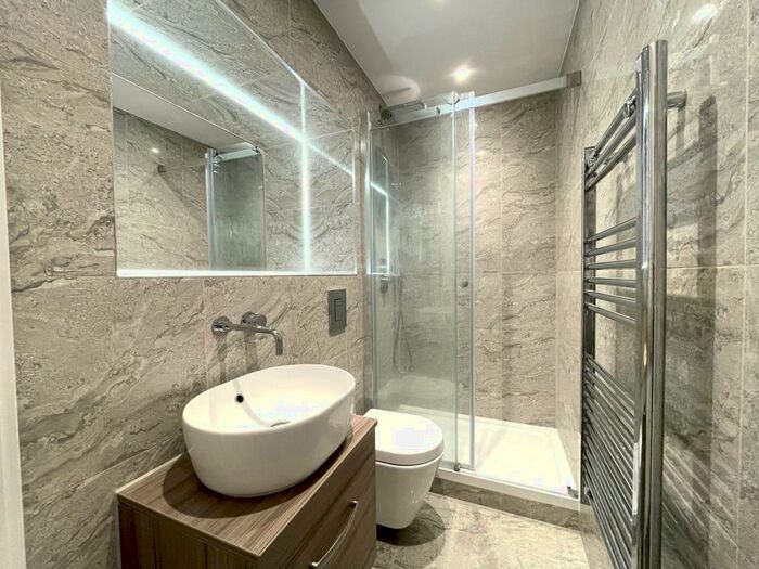 2 Bedroom Apartment To Rent In Everard Close, St. Albans, AL1