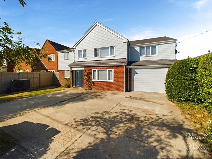 5 Bedroom Detached House To Rent In Portway Road, Twyford, Buckinghamshire, MK18