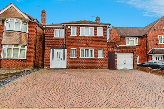 3 Bedroom Detached House For Sale In Cumberland Road, Bilston, WV14