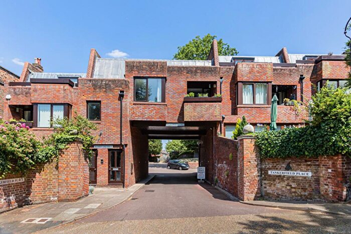 2 Bedroom Flat For Sale In Tankerfield Place, St Albans, AL3