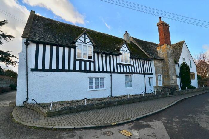 3 Bedroom Farmhouse For Sale In Bretforton, Evesham, WR11