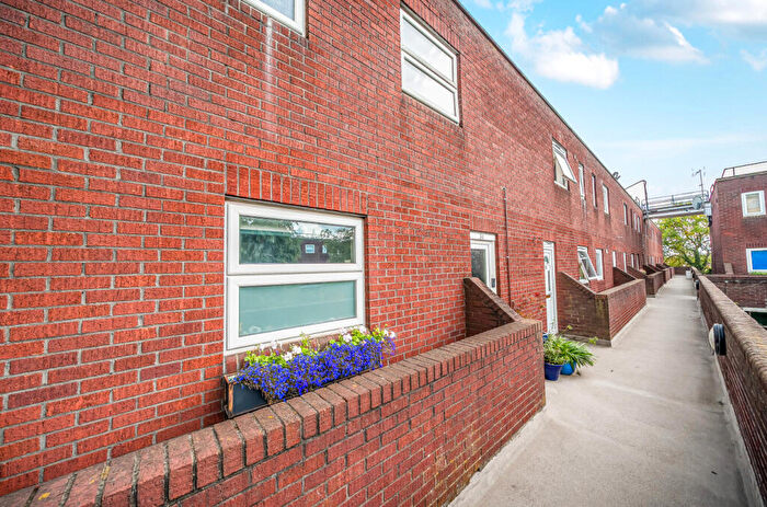 3 Bedroom Apartment For Sale In Tamar Square, Woodford Green, IG8