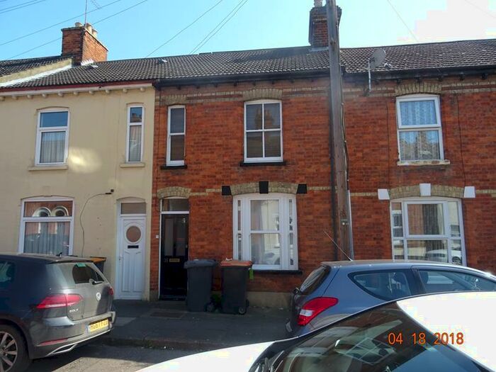 4 Bedroom Terraced House To Rent In Hartington Street, Bedford, MK41