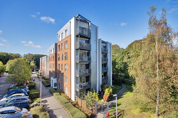2 Bedroom Flat For Sale In Medway Road, Tunbridge Wells, TN1