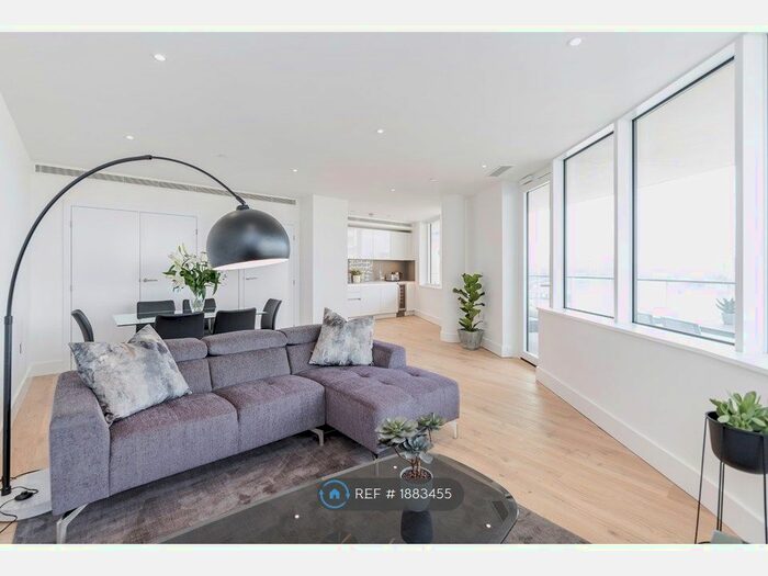2 Bedroom Flat To Rent In Lombard Road, London, SW11