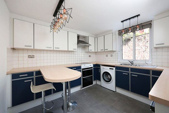 1 Bedroom Apartment For Sale In Ambrose Road | Cliftonwood, BS8 - Photo 7