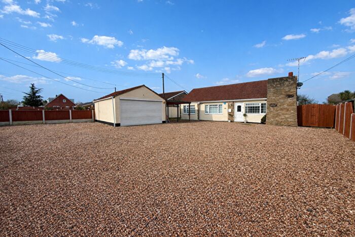 4 Bedroom Detached Bungalow For Sale In West Avenue, Mayland, Chelmsford, CM3