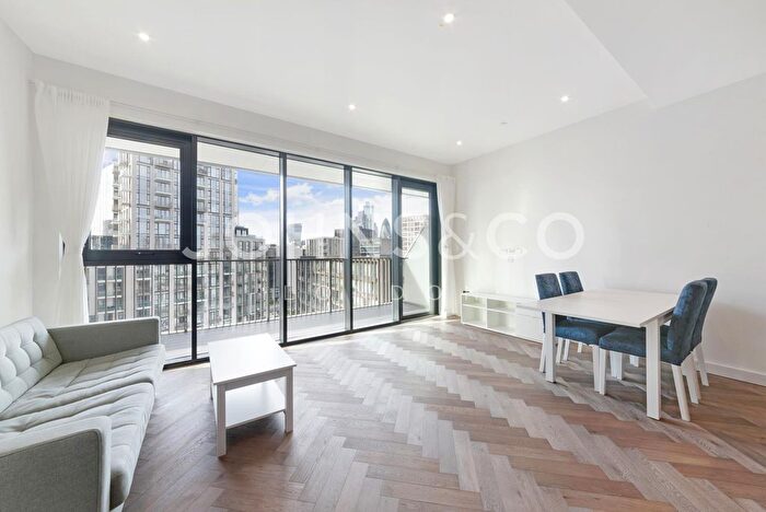 2 Bedroom Flat To Rent In Merino Gardnes, London Dock, London, E1W