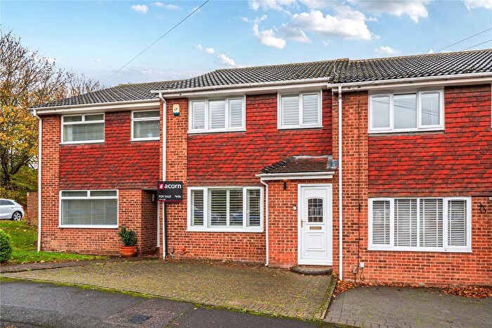 3 Bedroom Terraced House For Sale In Cherrywood Drive, Northfleet, Gravesend, DA11