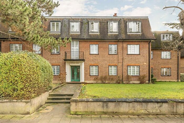 2 Bedroom Flat For Sale In Church Road, Isleworth, TW7