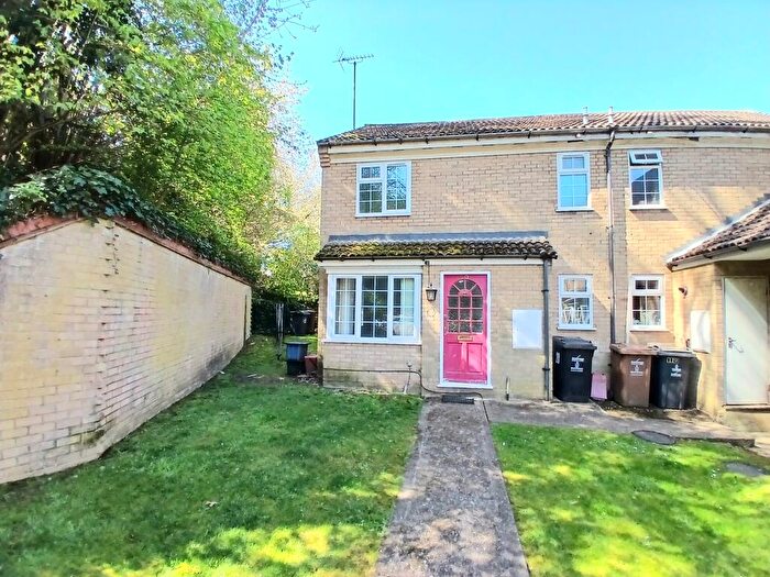 1 Bedroom House To Rent In Providence Grove, Stevenage, SG1