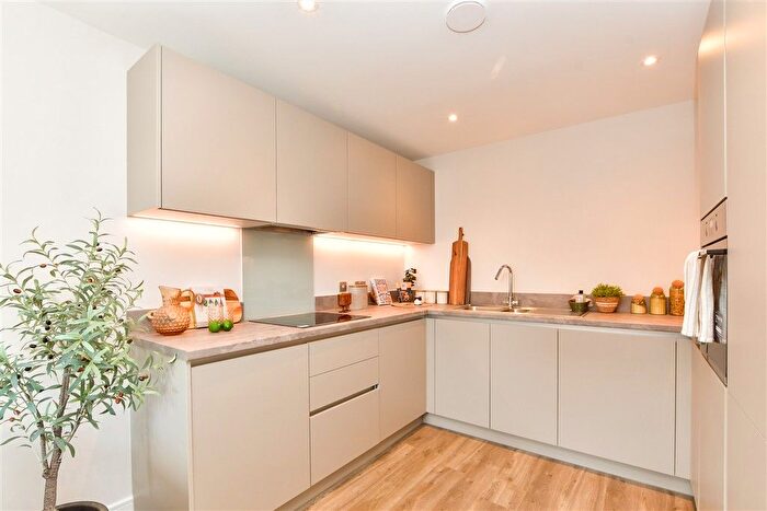 3 Bedroom Detached House For Sale In Goldbridge Road, Newick, Lewes, East Sussex, BN8