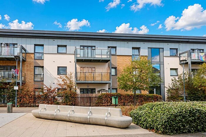 2 Bedroom Flat For Sale In Clovelly Court, West Drayton, UB7