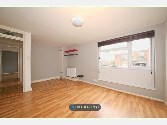 1 Bedroom Flat To Rent In Tudor Court, Tunbridge Wells, TN2