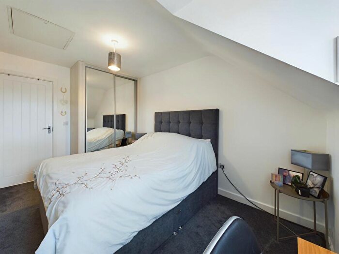 3 Bedroom End Of Terrace House For Sale In Kempton Drive, Towcester, NN12