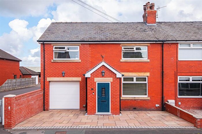 3 Bedroom Semi-detached House For Sale In Fermor Road, Tarleton, Preston, PR4