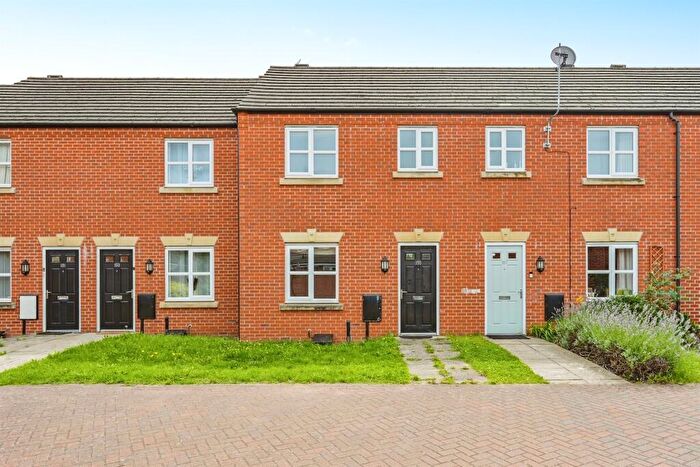 3 Bedroom Terraced House For Sale In Blakeholme Court, Burton-On-Trent, DE14