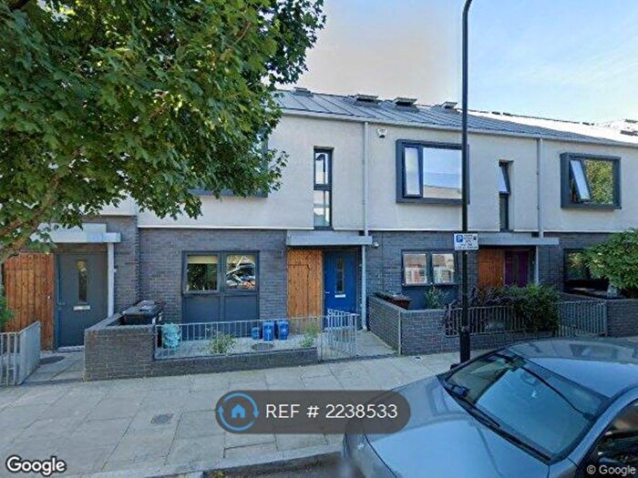 4 Bedroom Terraced House To Rent In Acer Road, London, E8