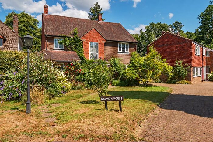 4 Bedroom Detached House For Sale In Linersh Wood Close, Bramley, GU5