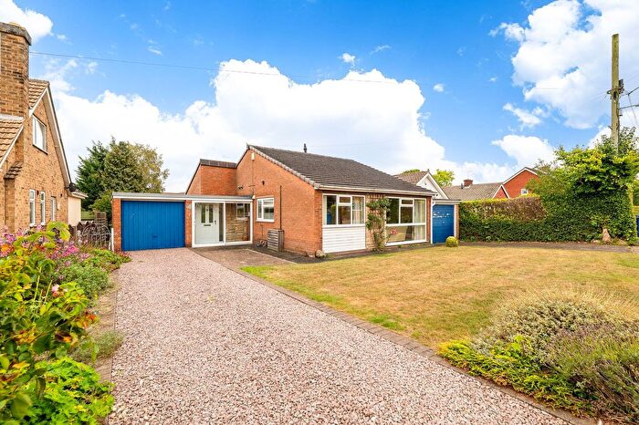 3 Bedroom Bungalow For Sale In Beech Avenue, Nettleham, Lincoln, LN2