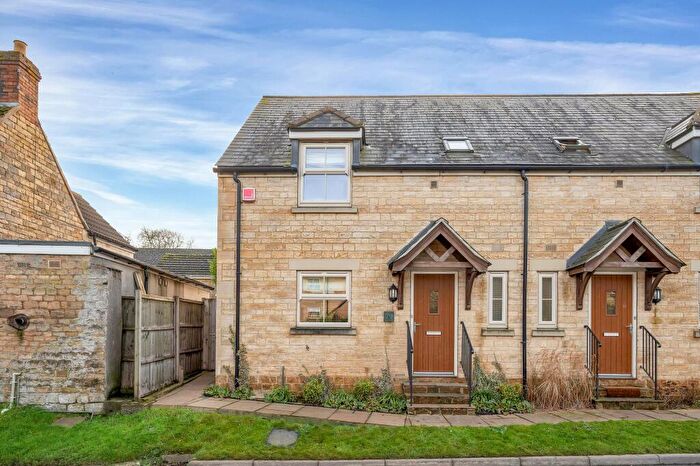 3 Bedroom Semi-Detached House To Rent In Main Street, Greetham, LE15