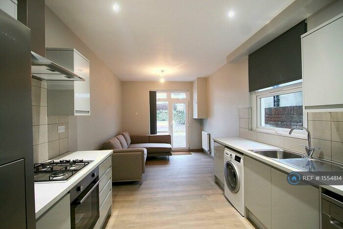 5 Bedroom Terraced House To Rent In Harriet Street, Cardiff, CF24