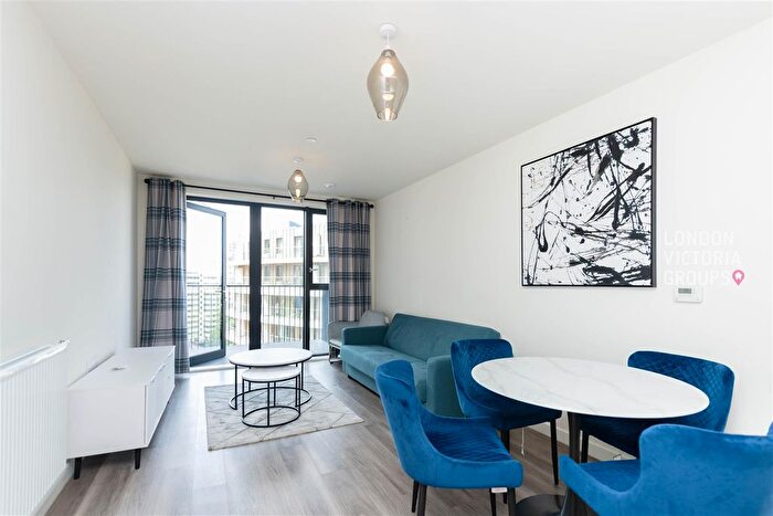 2 Bedroom Flat To Rent In North End Road, Wembley, HA9