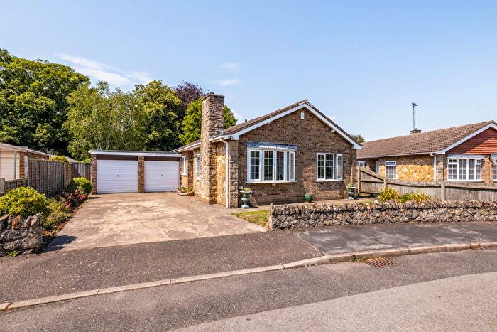 3 Bedroom Detached Bungalow For Sale In Ranville Close, Pinchbeck, PE11