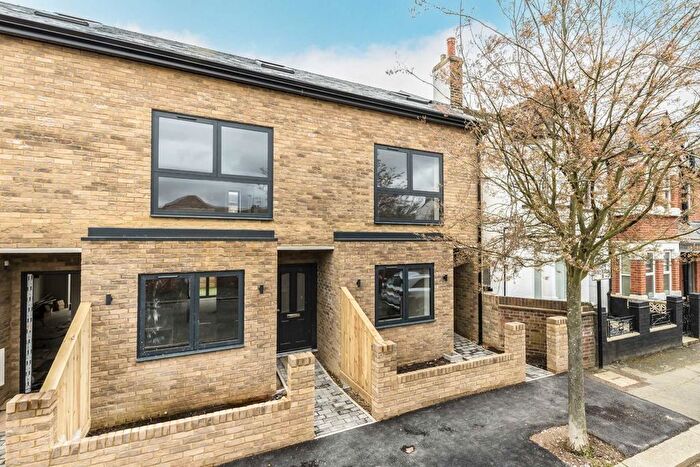 2 Bedroom Property To Rent In Jersey Road, London, W7