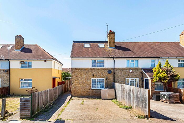 4 Bedroom Property For Sale In Morris Road, Isleworth, TW7
