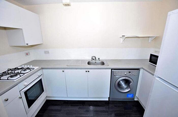 1 Bedroom Flat To Rent In Pembroke Mews, Canton, Cardiff, CF5