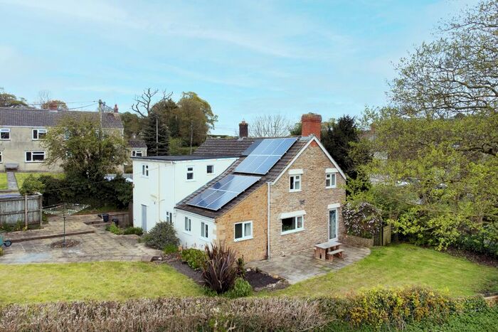 4 Bedroom Detached House For Sale In Wyke Champflower, Bruton, BA10