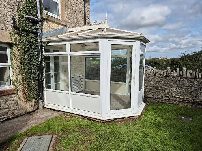 2 Bedroom Flat To Rent In Stratton-On-The-Fosse, Radstock, BA3