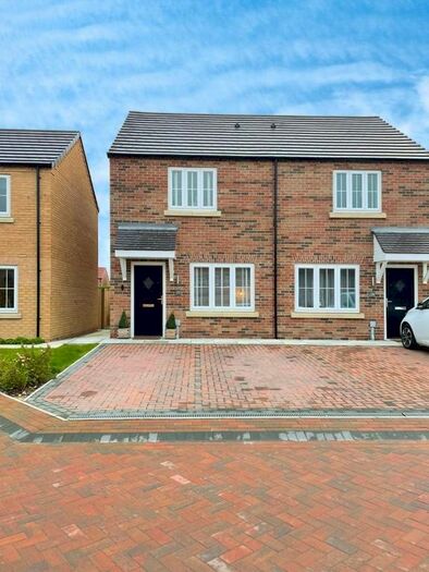 2 Bedroom Semi-Detached House For Sale In Hackney Chase, Pocklington, York, YO42