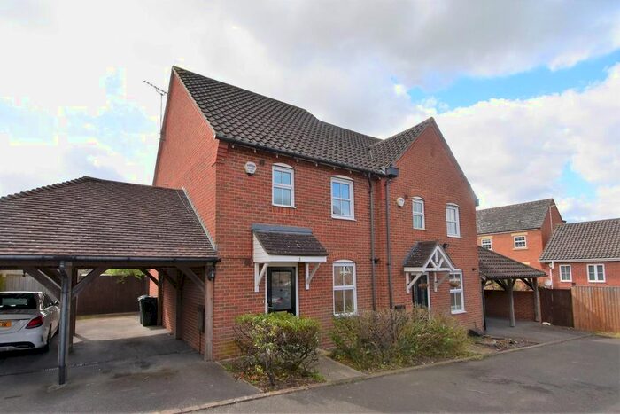 3 Bedroom Semi-Detached House To Rent In Bluefield, Singleton Hill, Ashford, TN23