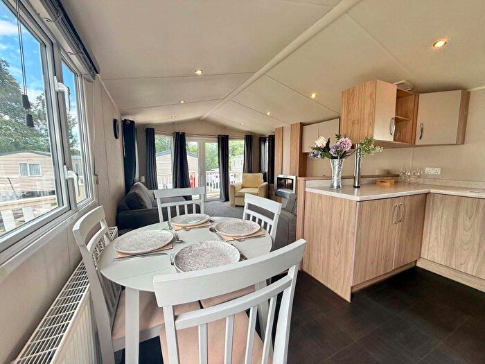 2 Bedroom Park Home For Sale In Bowland Fell Holiday Park – Yorkshire, BD23