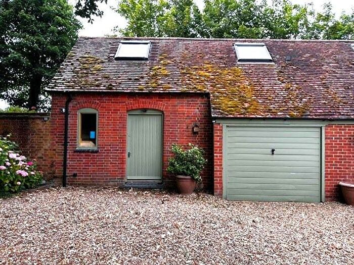 1 Bedroom Character Property To Rent In Forton, Longparish, SP11