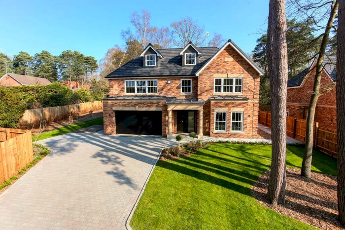 5 Bedroom Detached House To Rent In The Grove, Ascot, SL5