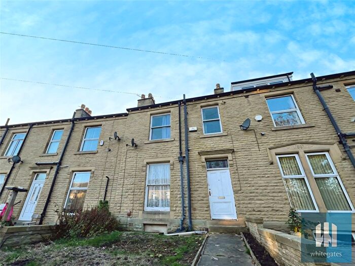 3 Bedroom Terraced House For Sale In Norman Road, Birkby, Huddersfield, HD2