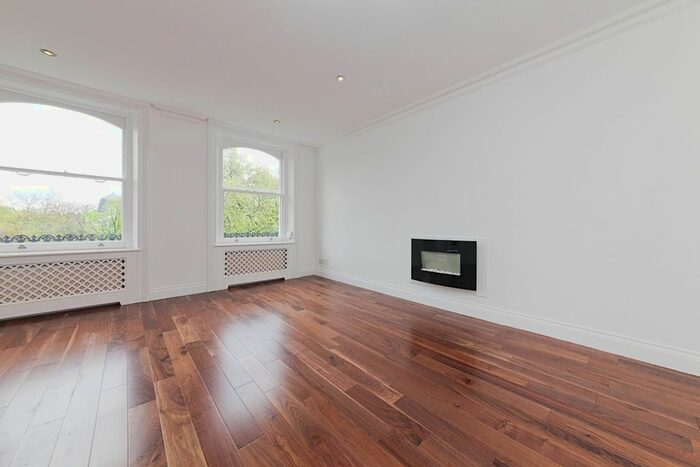 2 Bedroom Flat To Rent In Redcliffe Square, London, SW10