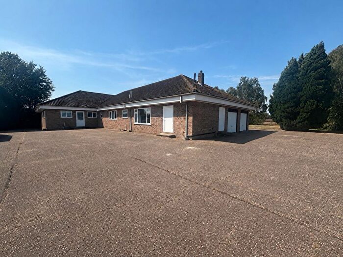 6 Bedroom Bungalow To Rent In Hilborough, Thetford, IP26
