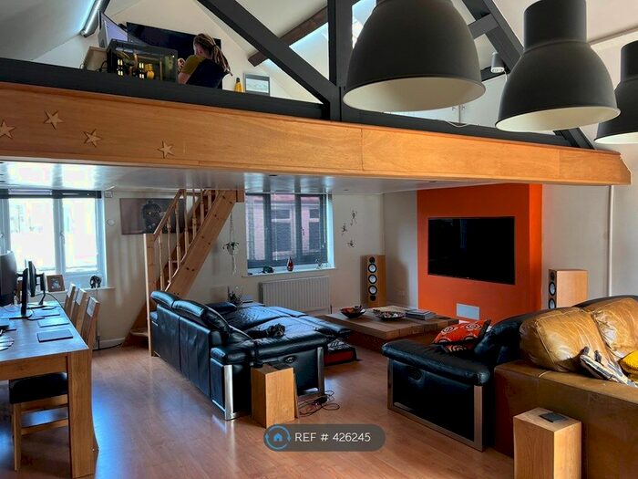 3 Bedroom Detached House To Rent In The High Street, Lee-On-The-Solent, PO13