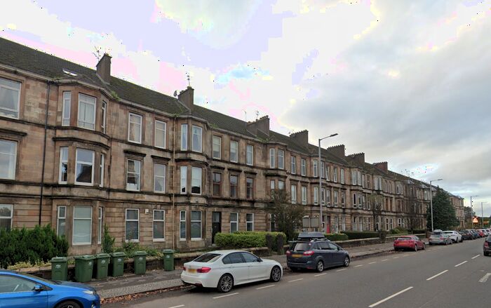 2 Bedroom Flat To Rent In Greenock Road, Paisley, Renfrewshire, PA3