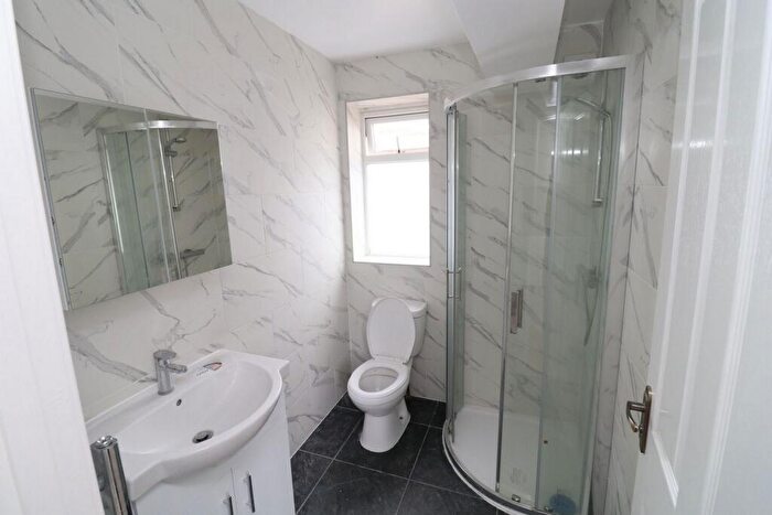 3 Bedroom Flat To Rent In Maude Terrace, St. James Street, E17